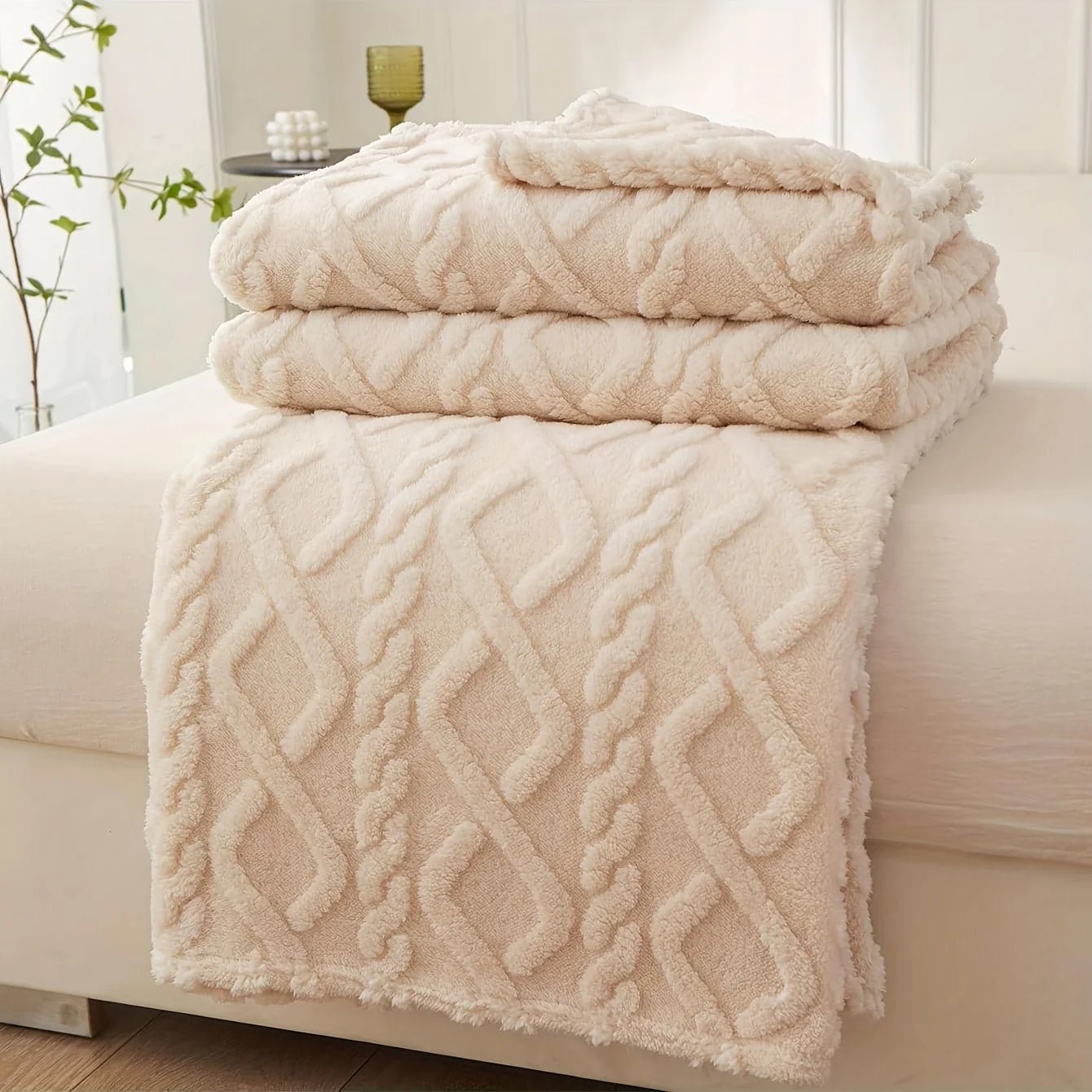 Calvera Cloud Decke – Ultraweiche Kuscheldecke für Cozy Momente - CalveraHome