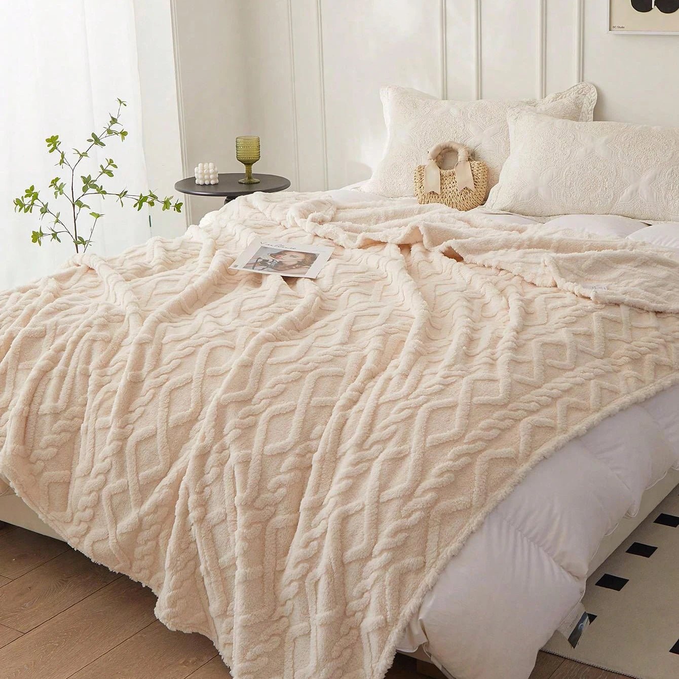 Calvera Cloud Decke – Ultraweiche Kuscheldecke für Cozy Momente - CalveraHome